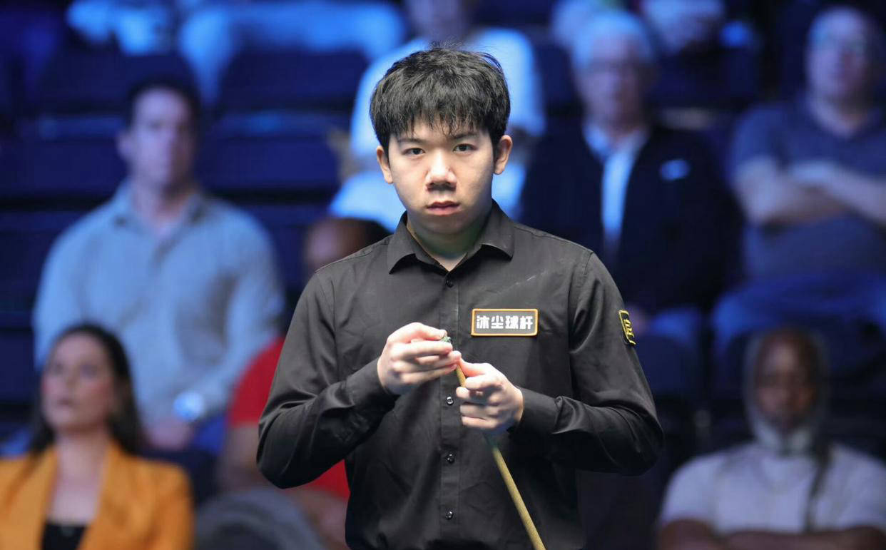 使得选手很, 马克 使得选手很, 马克